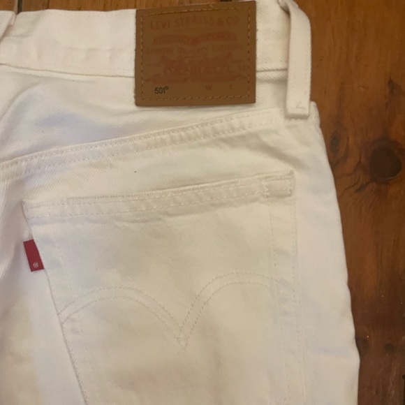Levi’s 501s in white - Picture 4 of 5